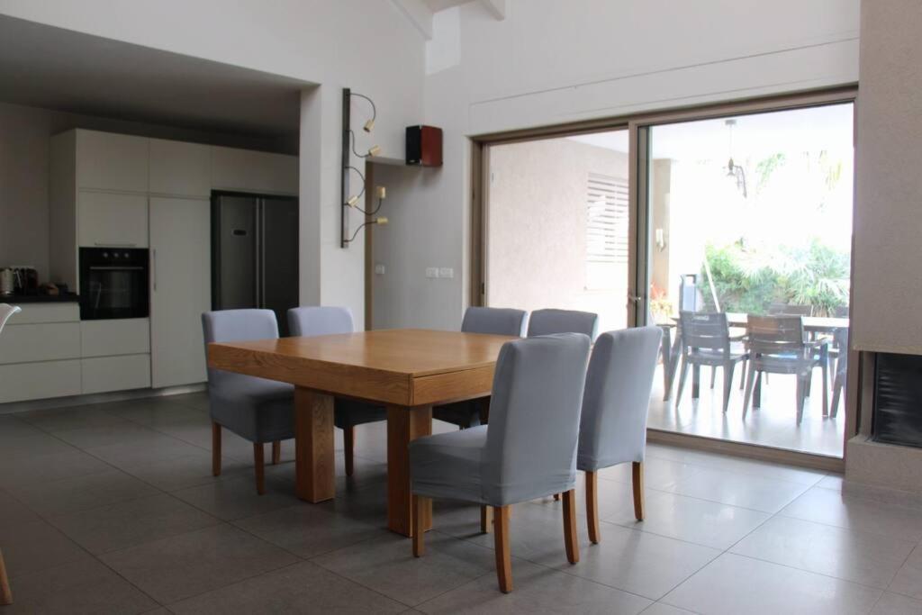Villa קשת בענן Modi'in Exterior foto